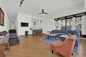 Bright Converted Storefront in Roscoe Village by AllSet Turnover