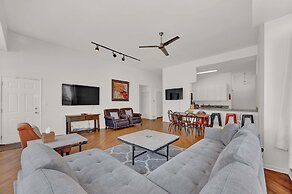 Bright Converted Storefront in Roscoe Village by AllSet Turnover