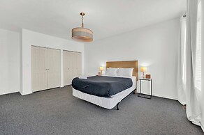 Bright Converted Storefront in Roscoe Village by AllSet Turnover