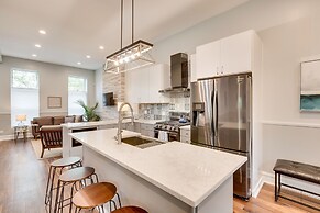 Expansive 5 Bed Home near Chicago's HOT West Loop by AllSet Turnover