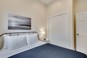 Expansive 5 Bed Home near Chicago's HOT West Loop by AllSet Turnover