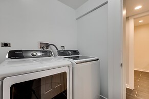 Expansive 5 Bed Home near Chicago's HOT West Loop by AllSet Turnover