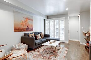 Charming & Bright Multilevel Townhome with Parking by AllSet Turnover