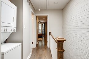 Charming & Bright Multilevel Townhome with Parking by AllSet Turnover