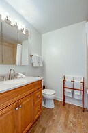 Charming & Bright Multilevel Townhome with Parking by AllSet Turnover