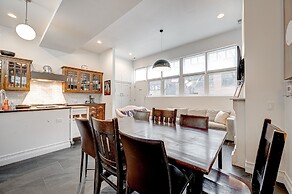 Spacious Luxury Townhouse - Old Town by AllSet Turnover