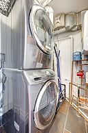 Spacious Luxury Townhouse - Old Town by AllSet Turnover