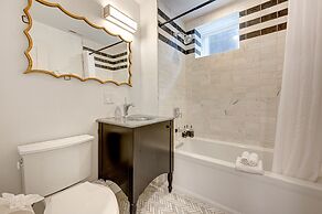 Spacious Luxury Townhouse - Old Town by AllSet Turnover