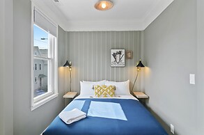 Spectacular Pilsen Studio for 2! by AllSet Turnover