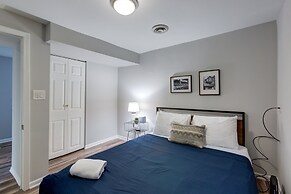 Attn Cubs Fans-Steps from Wrigley, FREE Parking by AllSet Turnover