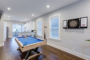 Attn Cubs Fans-Steps from Wrigley, FREE Parking by AllSet Turnover