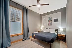 Newly Designed 3bd In Heart of Ukrainian Village by AllSet Turnover