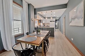 Newly Designed 3bd In Heart of Ukrainian Village by AllSet Turnover