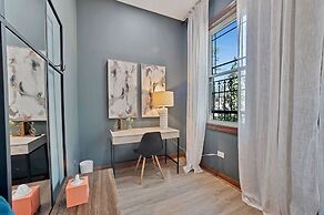 Newly Designed 3bd In Heart of Ukrainian Village by AllSet Turnover