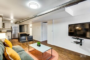 Loft-like Wicker Park Condo Steps from the CTA! by AllSet Turnover