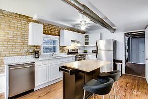 Loft-like Wicker Park Condo Steps from the CTA! by AllSet Turnover