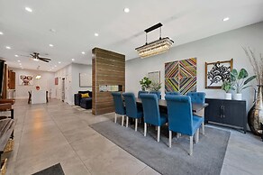 Wicker Park 6bd/4ba, Steps from CTA, Parking Incl by AllSet Turnover