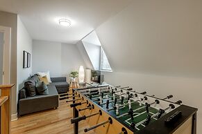 Massive Old Town home steps to Wells St & Beach by AllSet Turnover