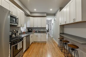 Massive Old Town home steps to Wells St & Beach by AllSet Turnover