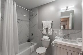 Massive Old Town home steps to Wells St & Beach by AllSet Turnover