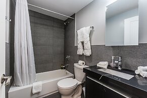 Massive Old Town home steps to Wells St & Beach by AllSet Turnover