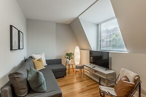 Massive Old Town home steps to Wells St & Beach by AllSet Turnover