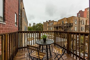 Massive Old Town home steps to Wells St & Beach by AllSet Turnover