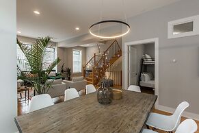 Massive Old Town home steps to Wells St & Beach by AllSet Turnover