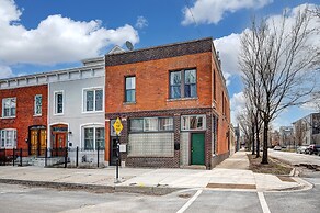 Bright & Spacious West Town Loft by AllSet Turnover