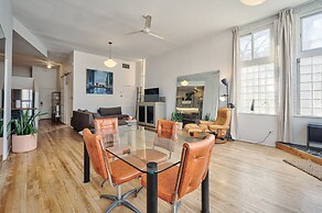 Bright & Spacious West Town Loft by AllSet Turnover