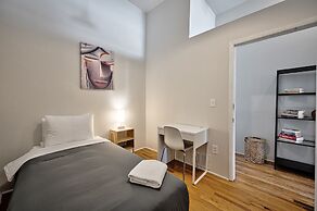 Bright & Spacious West Town Loft by AllSet Turnover