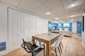 Centrally Located Swedish Design Andersonville 2bd by AllSet Turnover