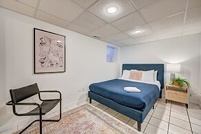 Centrally Located Swedish Design Andersonville 2bd by AllSet Turnover