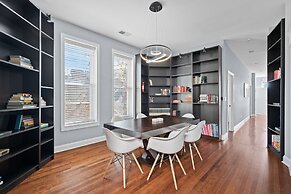 Lincoln Park Mega Space 2 Parking Spaces Sleeps 18 by AllSet Turnover