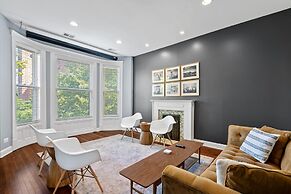 Lincoln Park Mega Space 2 Parking Spaces Sleeps 18 by AllSet Turnover