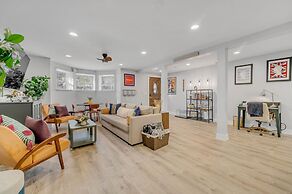 Modern Design 2bd Garden Condo Near United Center by AllSet Turnover