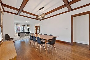 Charming Oak Park 4BD/3.5BA and 2 Private Parking by AllSet Turnover