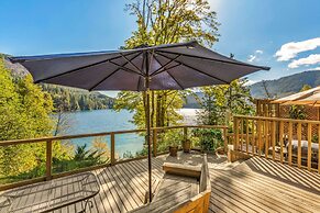 Reed s Cove Cabin in Hoodsport