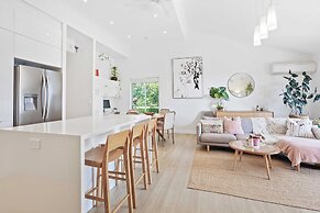Hillside in the heart of Burleigh