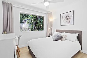Hillside in the heart of Burleigh