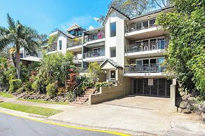 Hillside in the heart of Burleigh