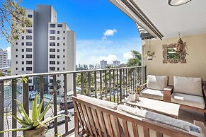 Hillside in the heart of Burleigh