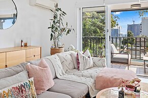 Hillside in the heart of Burleigh