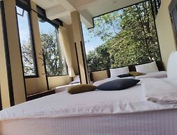 The Riverston Grand