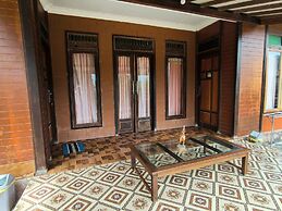 Sunrise Sea Hill Cottages