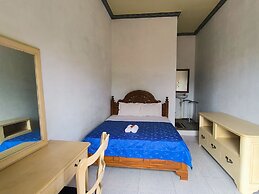 Sunrise Sea Hill Cottages