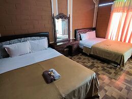 Sunrise Sea Hill Cottages