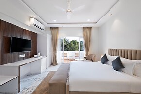 White Wharf Beach Resort Morjim Goa