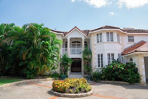 Marzalea 5 Bd Villa by Zenbreak