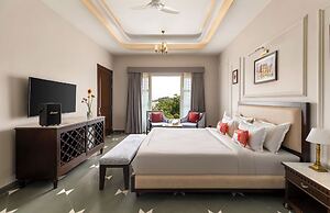 Downtown The Hills Collective